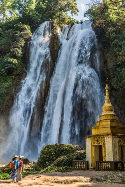 Dat Taw Gyaint Cascata Anisakan Myanmar — Foto Stock