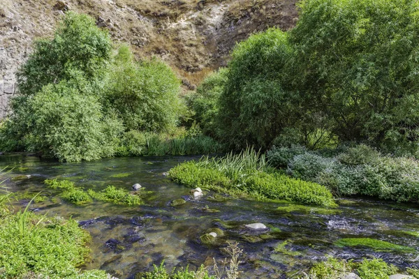 Vorotan paisaje paisaje del río Syunik Armenia hito —  Fotos de Stock
