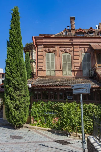 Старая улица Тбилиси Грузия Европа ориентир — стоковое фото