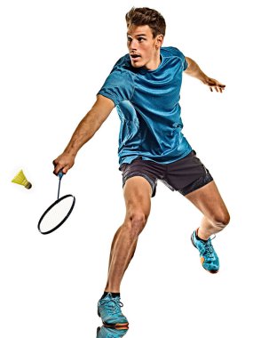 Badminton oyuncusu genç adam beyaz arkaplanı izole etti