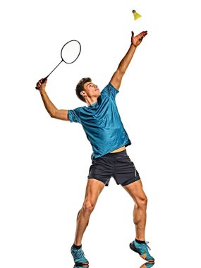 Badminton oyuncusu genç adam beyaz arkaplanı izole etti