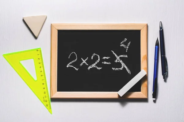 黒板に数学的な例 — ストック写真