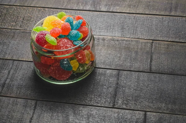 parlak renkli şeker