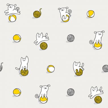 Küçük kedi ve köpek oyuncak oynuyorlar 