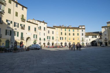 Piazza anfi tiyatro Merkezi Lucca kare adlı