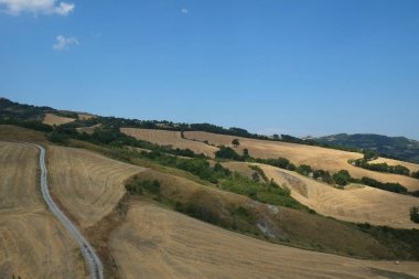 Torriana Ortaçağ Kalesi, İtalya görüntülemek