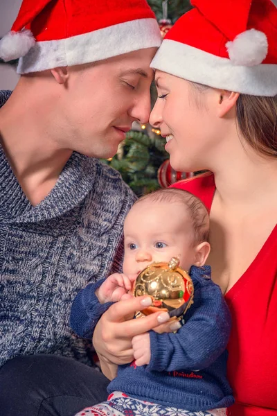 Kerstavond-familie — Stockfoto