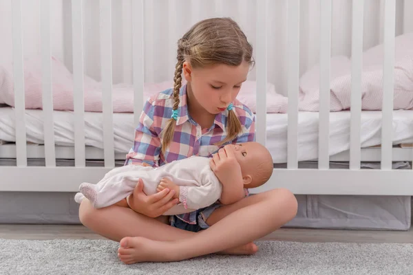 Puppet playing kid — Stock Photo, Image