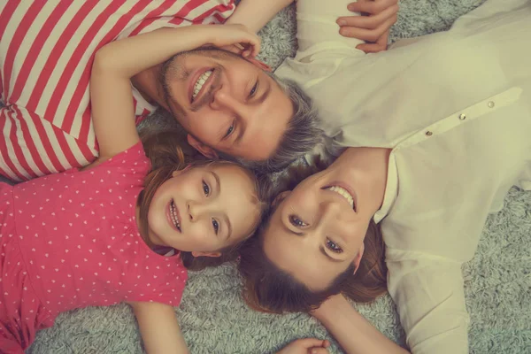 Nova família de apartementos — Fotografia de Stock