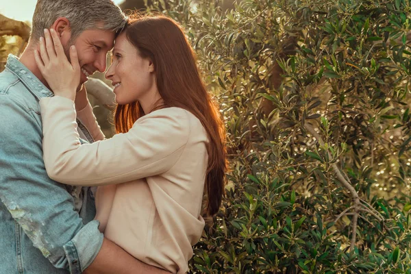 Happy lifestyle couple — Stock Photo, Image