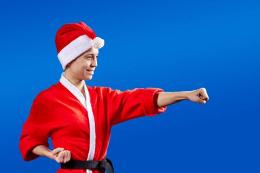 Darbe kol yetişkin atlet atıyor