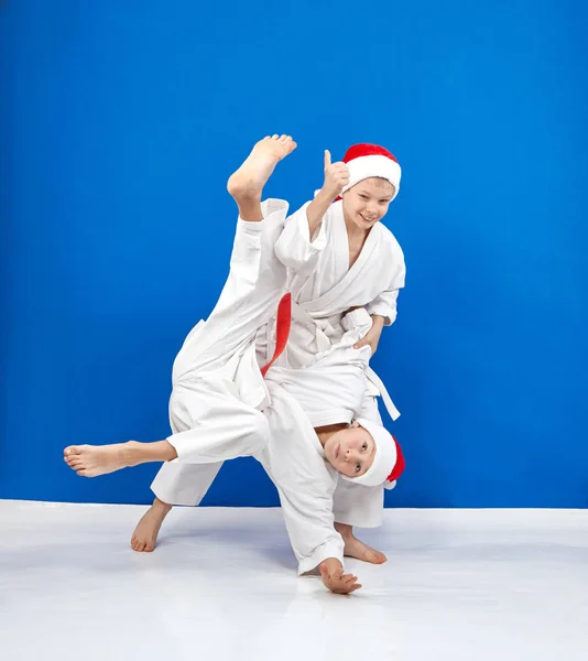 Judo throws are training  two athletes — Stock Photo, Image