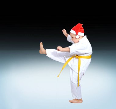 Noel Baba'nın bir kap içinde sporcu bir tekme bacak sayısı