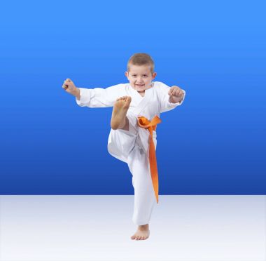 Tekme karategi atlet beats