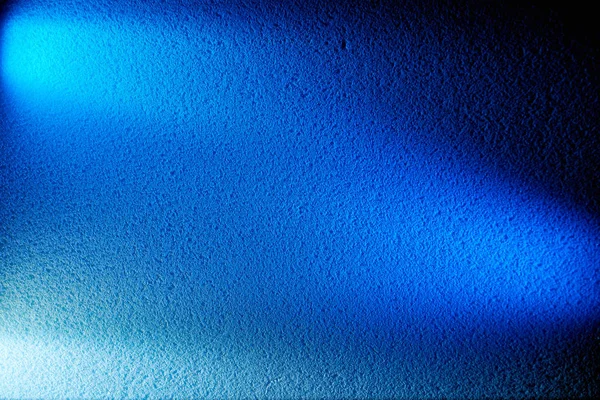 Tre Raggi Luce Uno Sfondo Blu Brillano Incontrarsi — Foto Stock