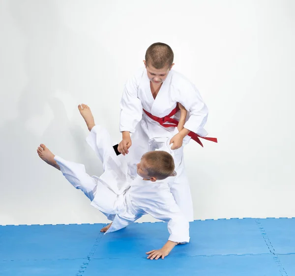 Los Deportistas Entrenan Tiros Judo — Foto de Stock