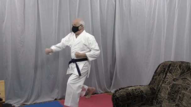 Training Video Training Blocks Punching Quarantine Self Isolation — Stock Video