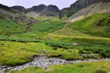 Haystacks yol