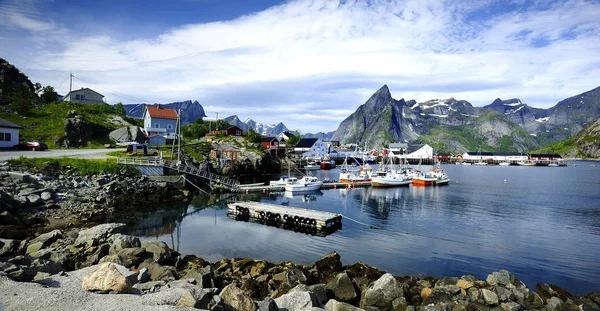 Porto da ilha de Lofoten — Fotografia de Stock