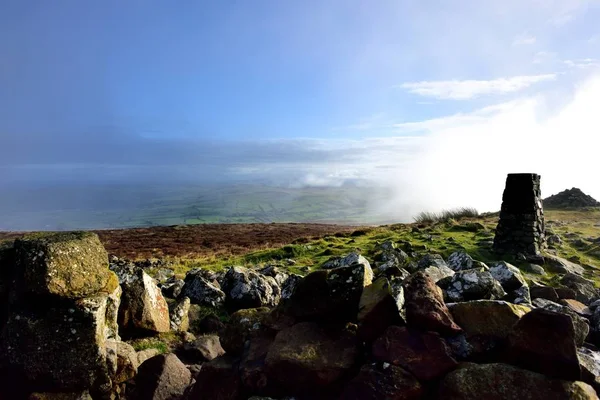 Ireby ve Uldale üzerinde alçak bulutlar — Stok fotoğraf
