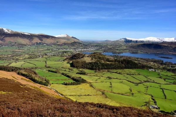 Neve nas montanhas em torno de Keswick — Fotografia de Stock