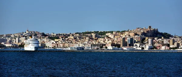 Costa Diadema plující z Cagliari — Stock fotografie