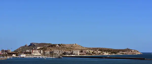 Yatlar Cagliari bağlantı noktası — Stok fotoğraf