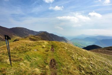 Patika ard Crags için önde gelen