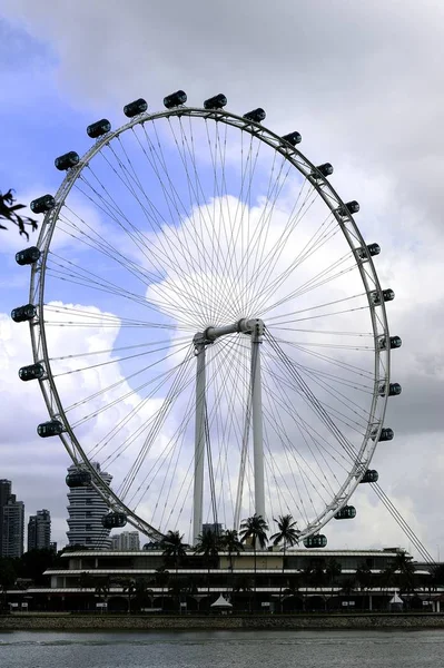 新加坡摩天观景轮 — 图库照片