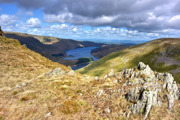 Haweswater 在 Mardale 山谷 — 图库照片