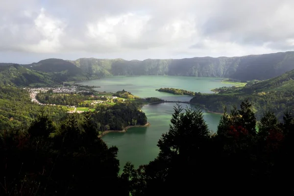 Twin Lakes Caldera Van Azoren — Stockfoto