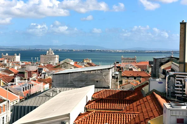 Лиссабон Португалия Апреля 2019 Года Корпус Строительных Лесов Крышах Лиссабона — стоковое фото
