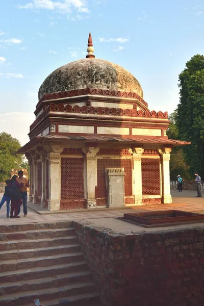 Old Delhi Índia Novembro 2019 Turista Mesquita Quwwat Islam — Fotografia de Stock