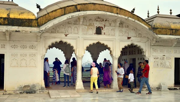 Agra Fort Inde Novembre 2019 Les Touristes Regardent Taj Mahal — Photo