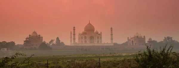 Taj Mahal Agra Índia Novembro 2019 Taj Mahal Rio Yamuna — Fotografia de Stock