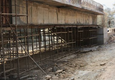 Ranthambhore, Hindistan - 9 Kasım 2019: Yeni köprü yapısına Çelik Destek