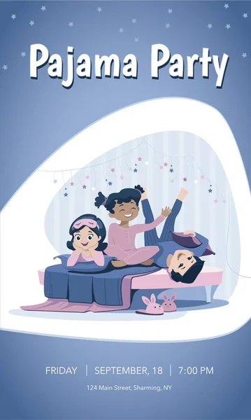 Троє веселих дітей різної раси в блакитному нічному одязі лежать на ліжку, влаштовуючи вечірку з піжамою. Флаєр оголошення Sleepover . — стоковий вектор