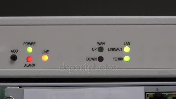 Bootloading modem sunucu odası, led yanıp sönme — Stok video