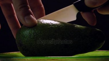 Kesme avokado, elinde Şef