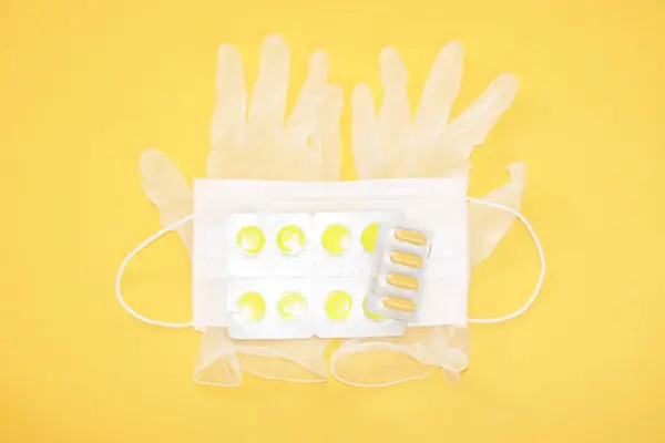 Orvosi Maszk Tabletta Laborkesztyű Hátán Csúcsformában Veszélyes Ncov Corona Vírus — Stock Fotó