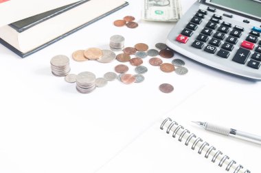 Para kavramı, para sikke, dolar, hesap makinesi ve Not kaydetme