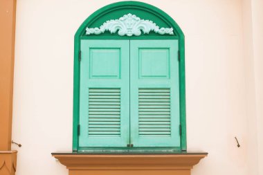 Vintage tarzı penceresi yeşil renkte
