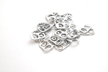 Bağışlanan malzeme, alüminyum içecek bankalar bir yapay bacak döngü, spiral kapak kapak içme suyu