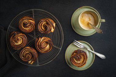 Taze pişmiş cruffins