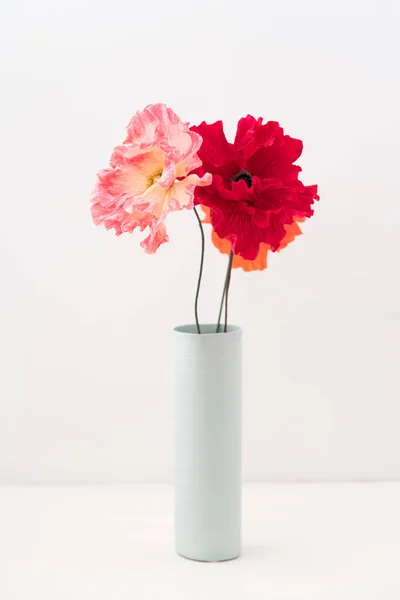 Crepe paper poppies — Stock Photo, Image
