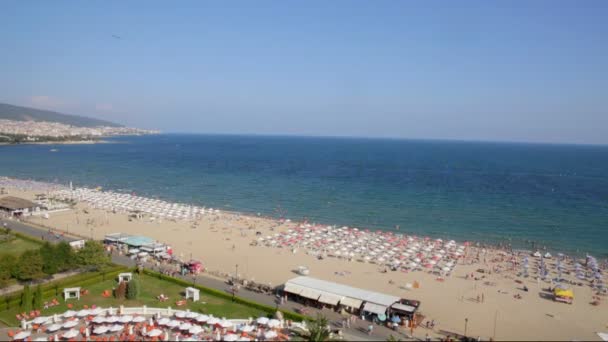 Vue panoramique sur la plage ensoleillée de Nesebar — Video