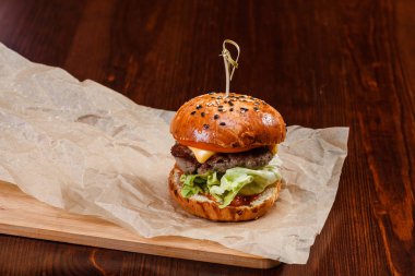 Taze özgün hizmet küçük hamburger