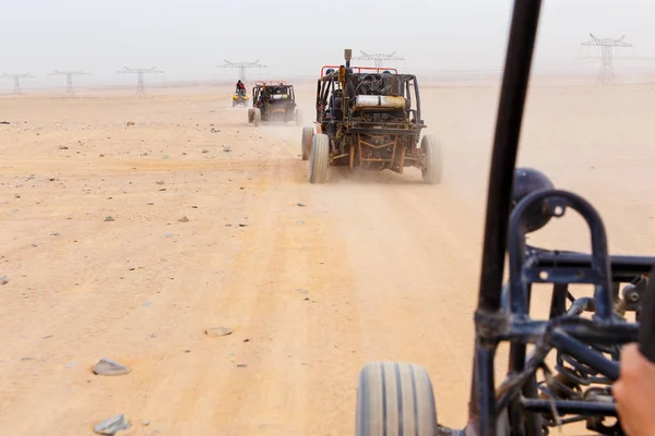 La caravane des buggies à pied — Photo