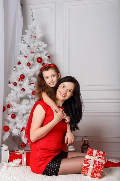 Gelukkig familie moeder en kind dochter — Stockfoto