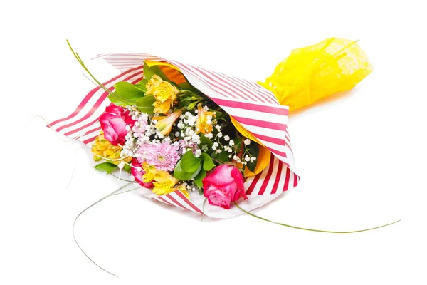 Bouquet de fête avec différentes fleurs — Photo